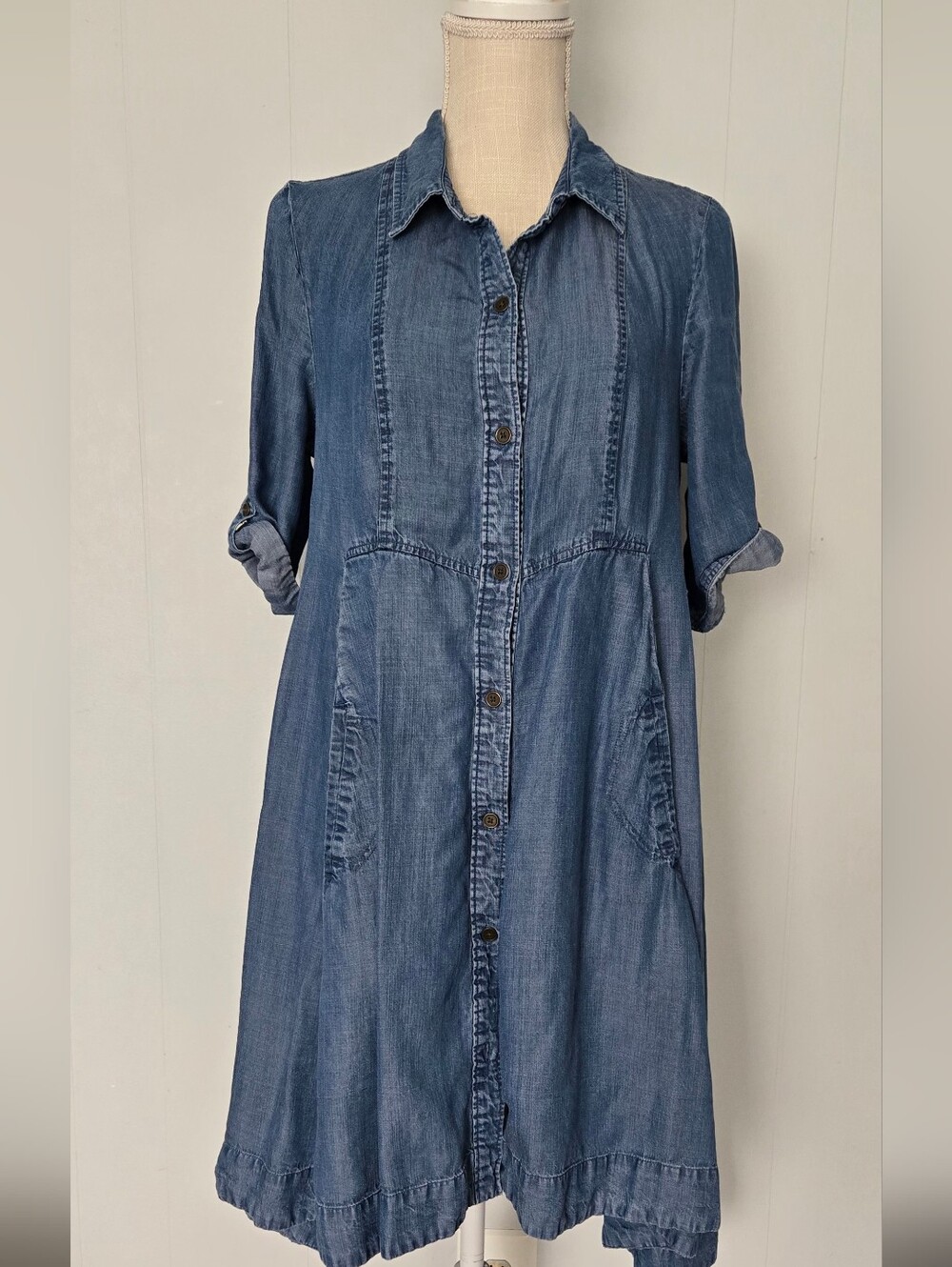Chelsea & Theodore Light Blue Denim Top - Picture 1 of 5